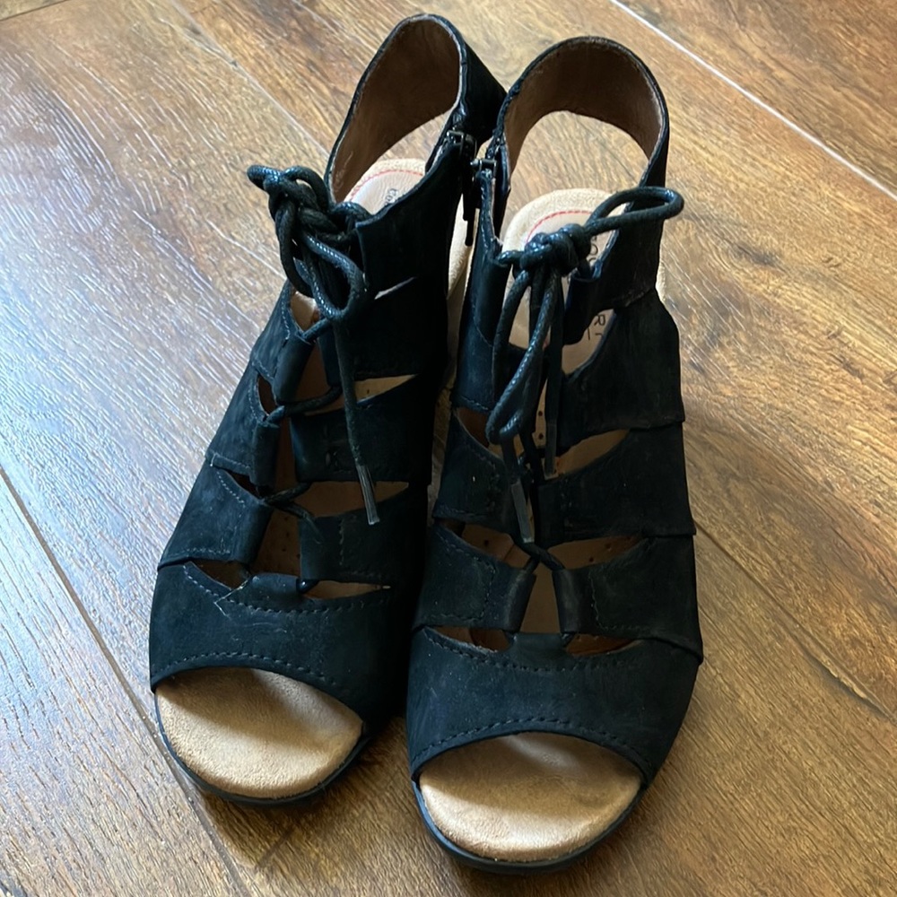Rockport Cobb Hill Lace Up Heels